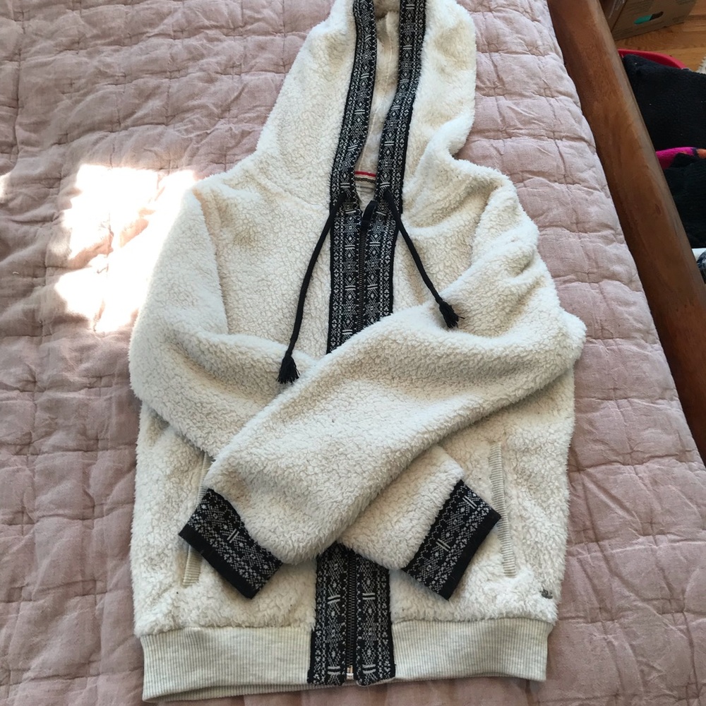 Fuzzy Cozy Hoodie • American Eagle